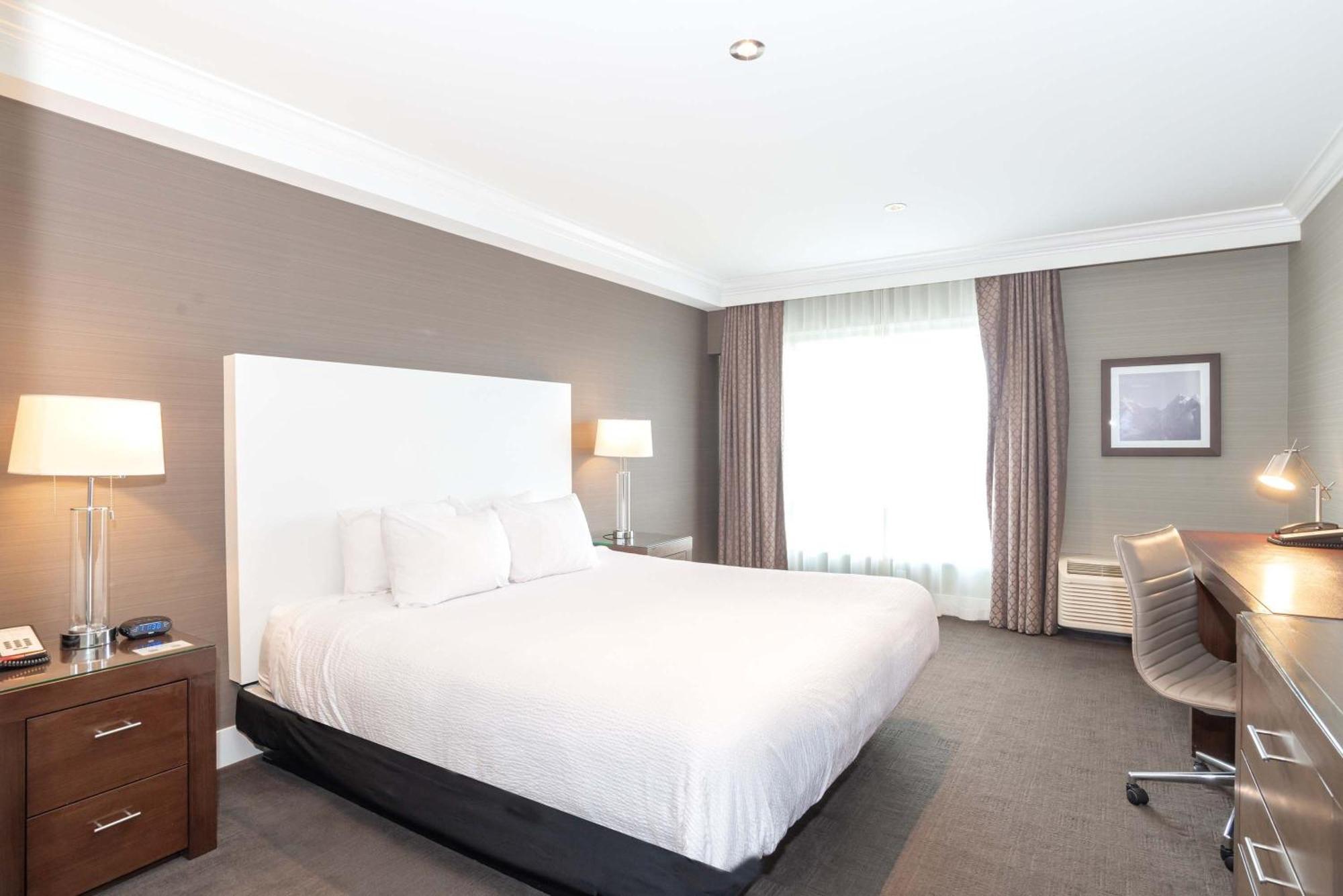 Sandman Hotel Abbotsford Airport Bagian luar foto
