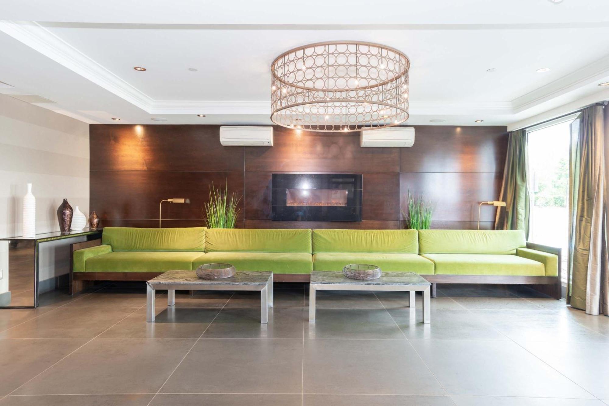 Sandman Hotel Abbotsford Airport Bagian luar foto